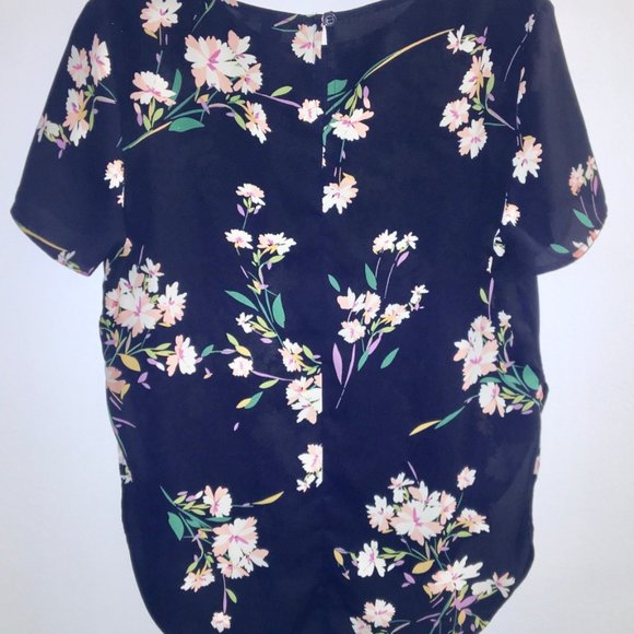 Forever 21 Navy Blue Flower Top - Picture 2 of 3